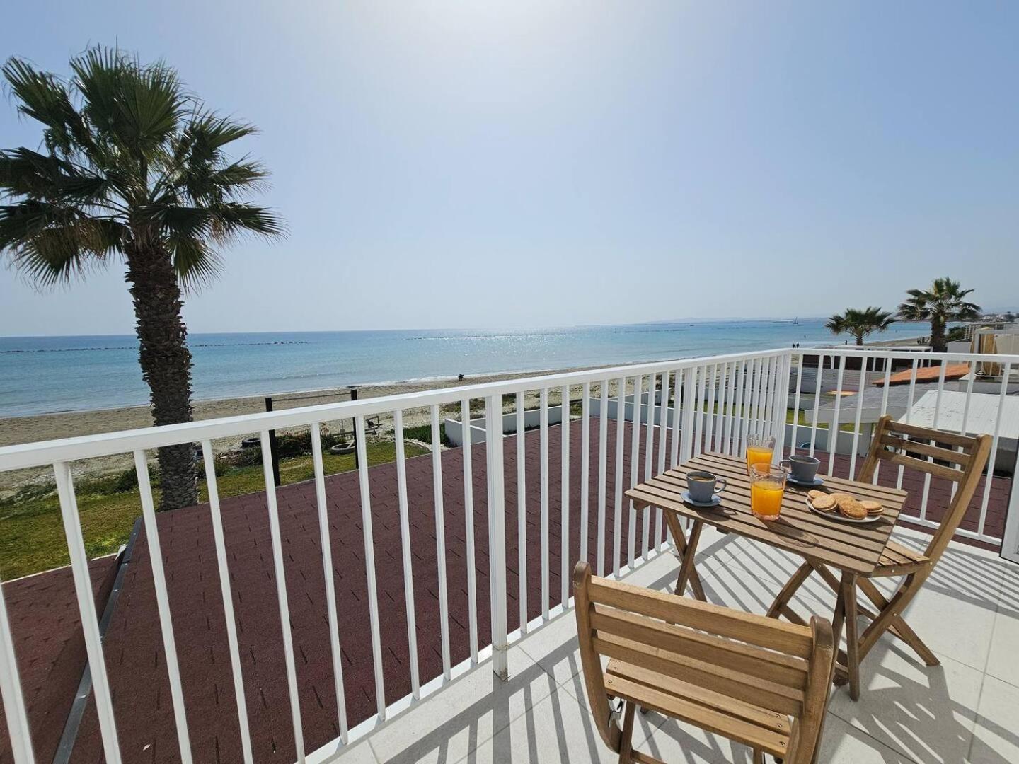 Ammos Beachfront Villa Paradise Λάρνακα Εξωτερικό φωτογραφία
